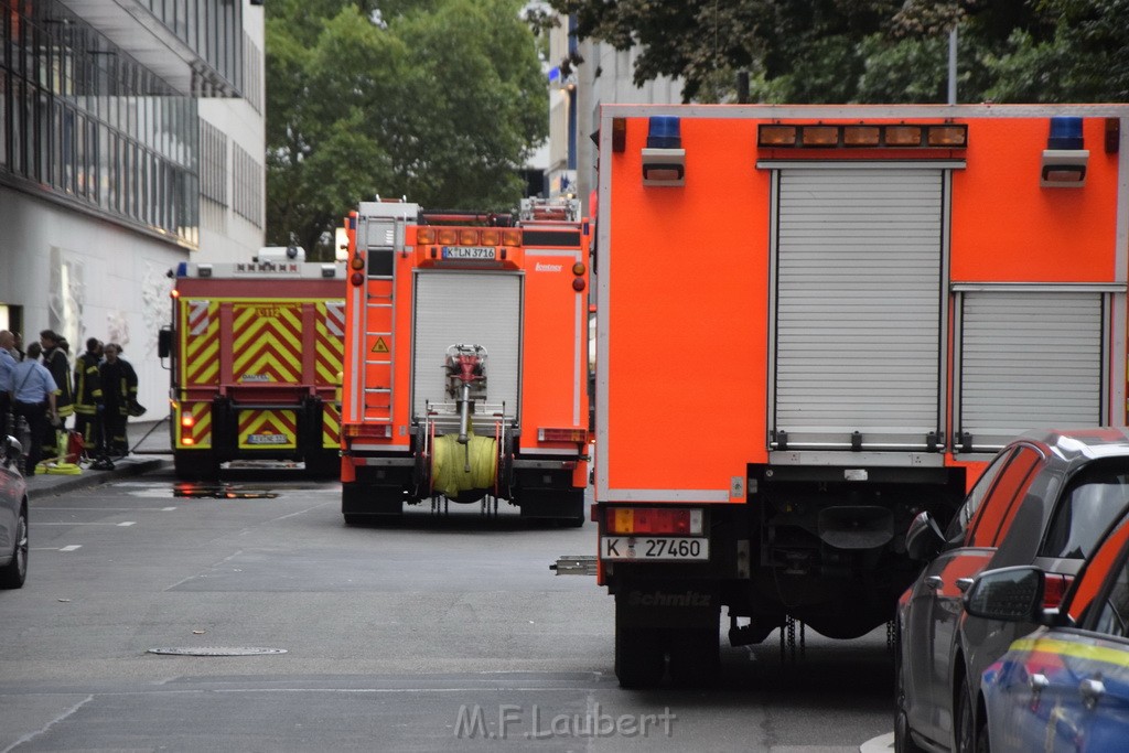 Feuer 2 WDR Koeln Altstadt Nord An der Rechtschule P100.JPG - Miklos Laubert